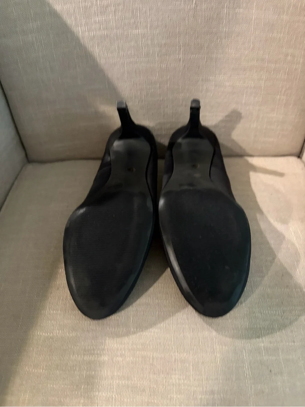 East 5th comfort elegant black